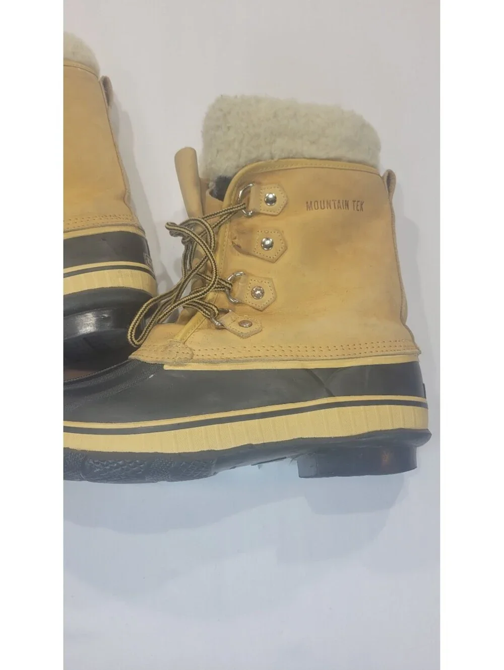 Mountain Tec Men's Winter Snow Boots Size 12 Waterproof Insulated
